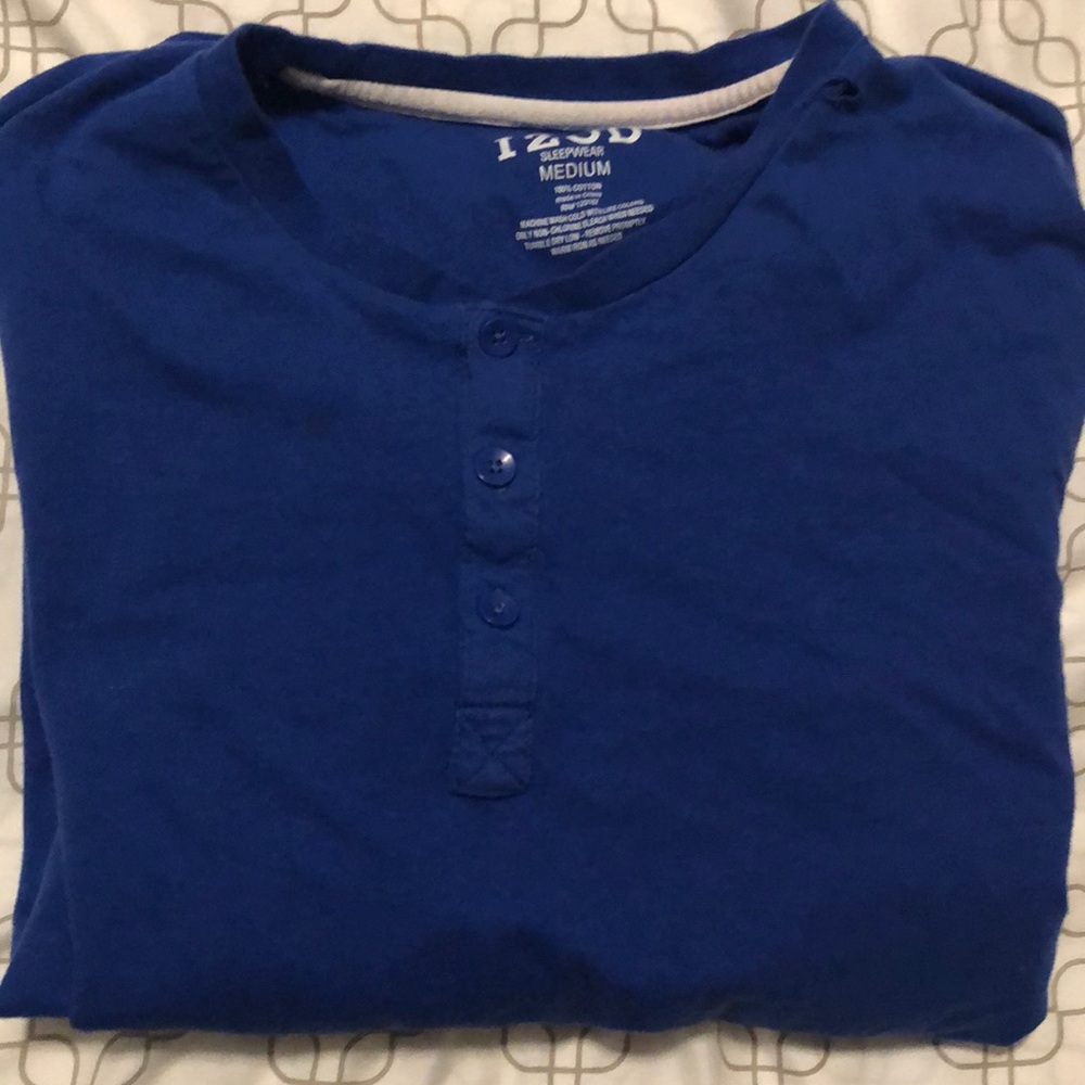 IZOD Sleepwear shirt